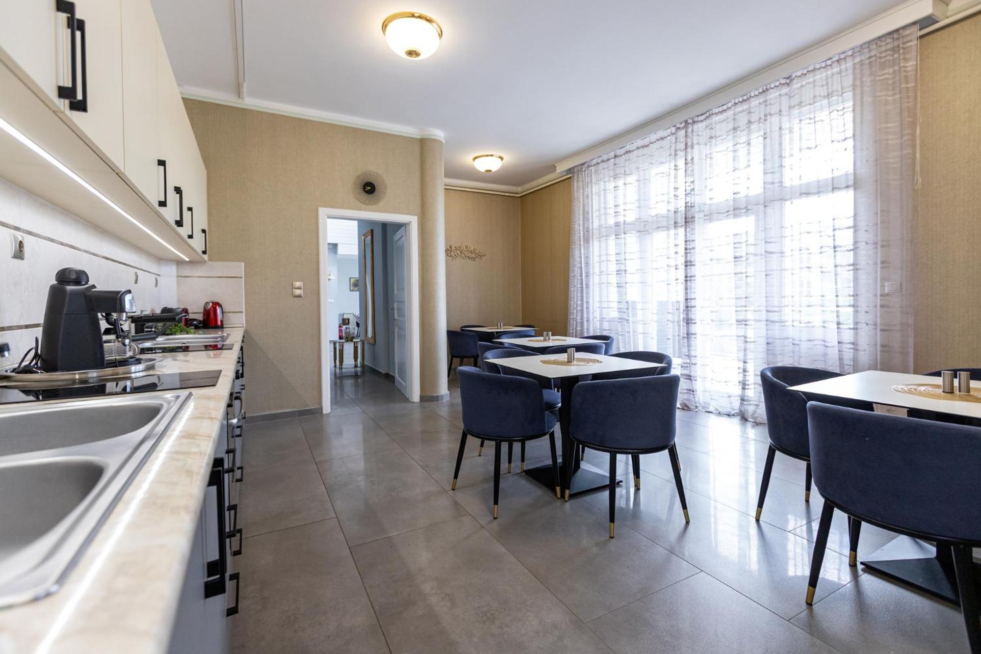 Hotel Clariss Balatonalmadi Luaran gambar