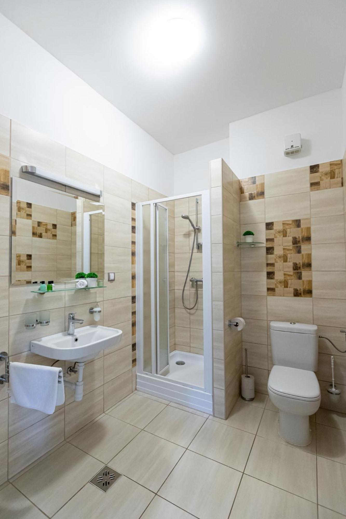 Hotel Clariss Balatonalmadi Luaran gambar